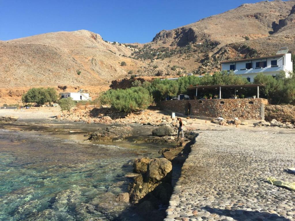 Taverna Akrogiali Loutró Extérieur photo
