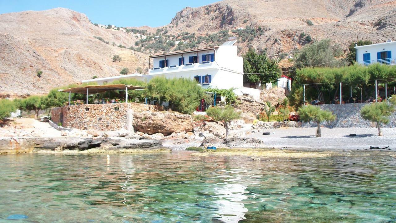 Taverna Akrogiali Loutró Extérieur photo
